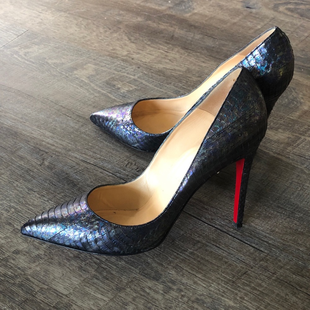 CHRISTIAN LOUBOUTIN Kate 100 snakeskin python? Pumps blue iridescent